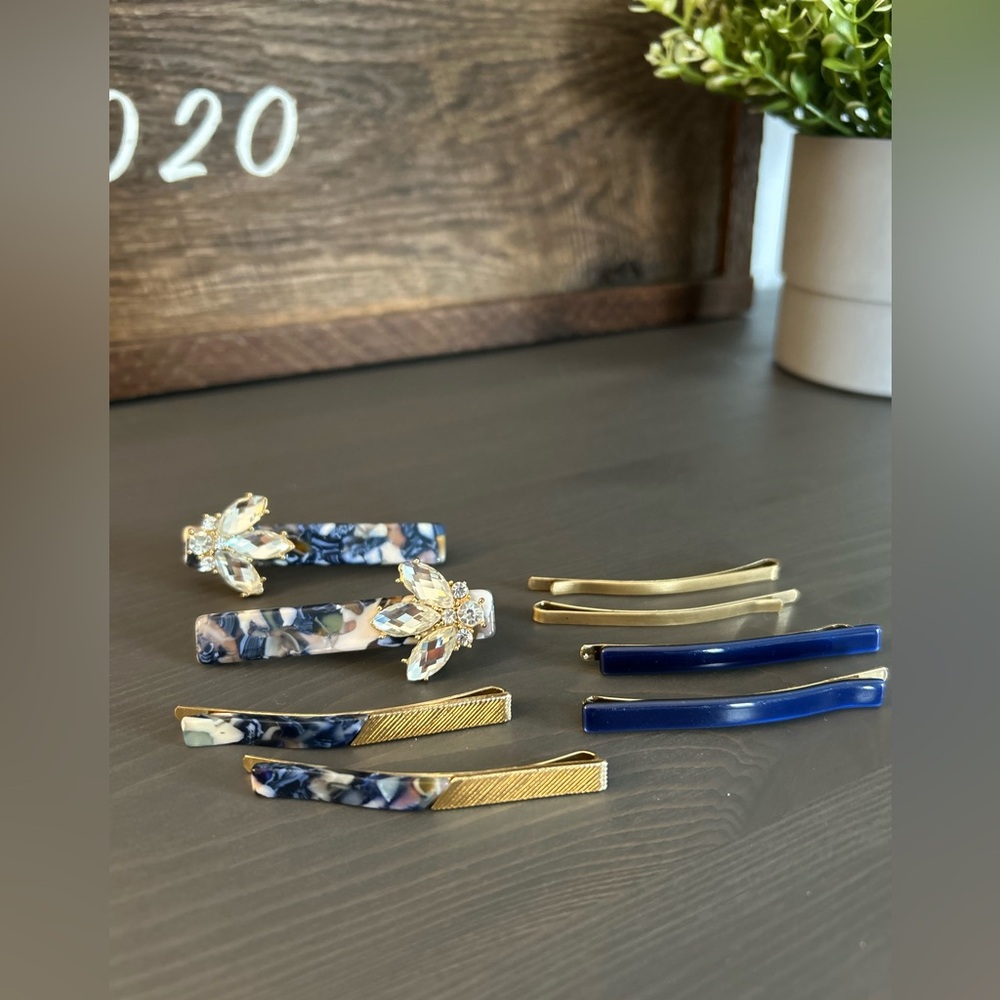 ALTAR’d STATE Eight Piece Jewel Hair Clip/Bobby Pin Set